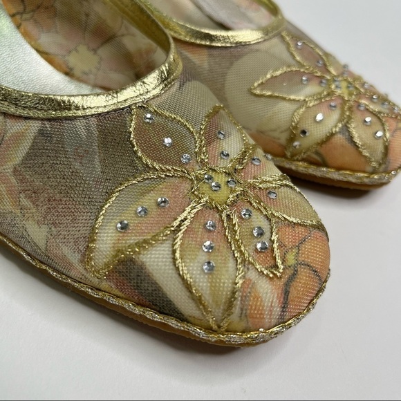 VINTAGE Roberto Capucci Gold Floral Embroidered Metallic Espadrille Wedges Shoes - Picture 4 of 13